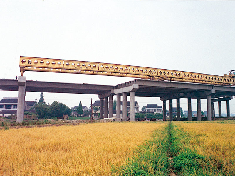 Unique beam launcher for carrying and installing girders